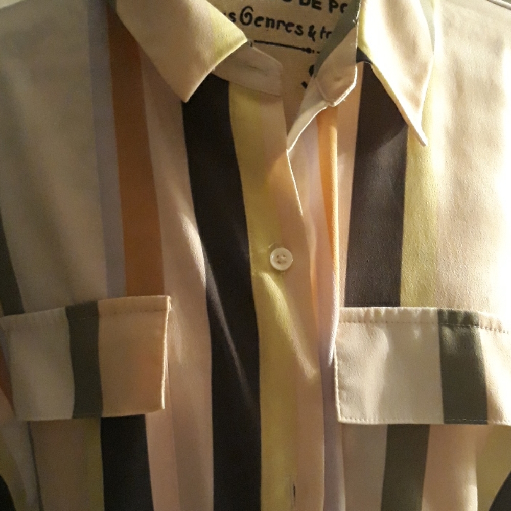 Blouse - Picture 2 of 2